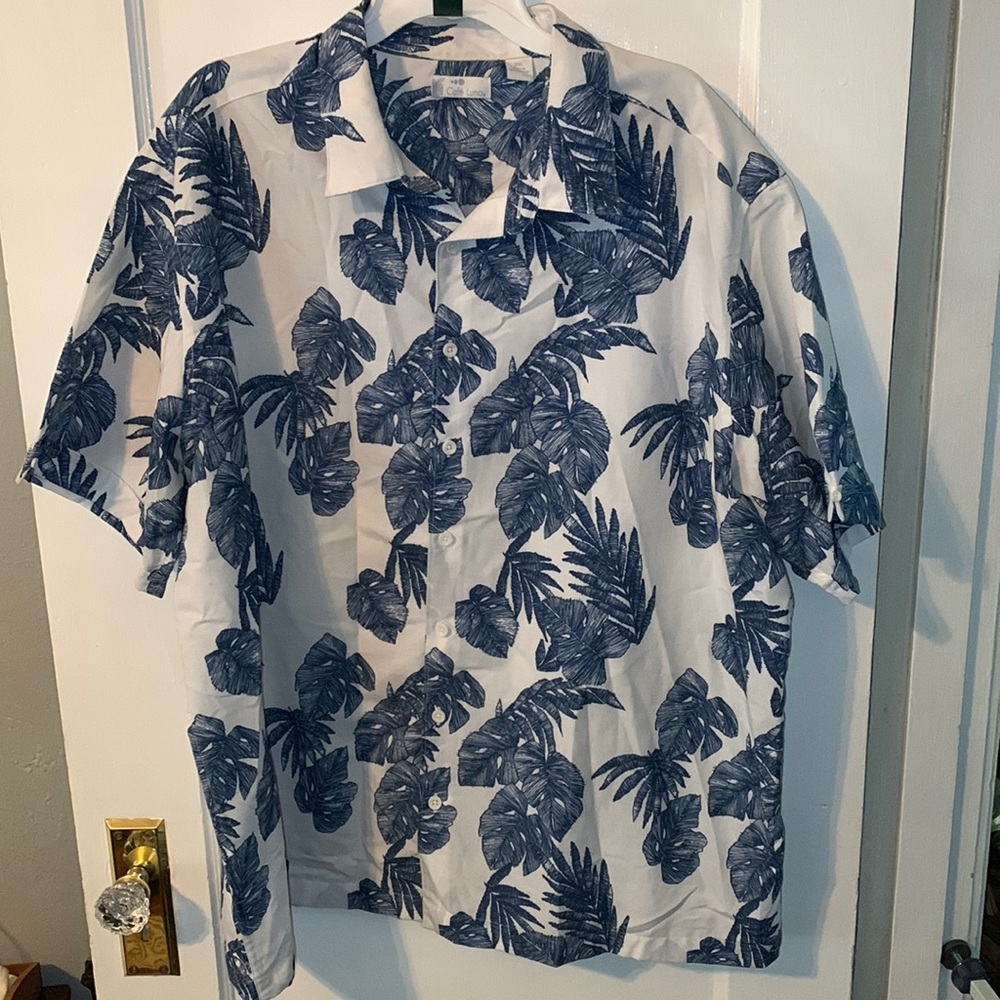 Café Luna button up Dress shirt